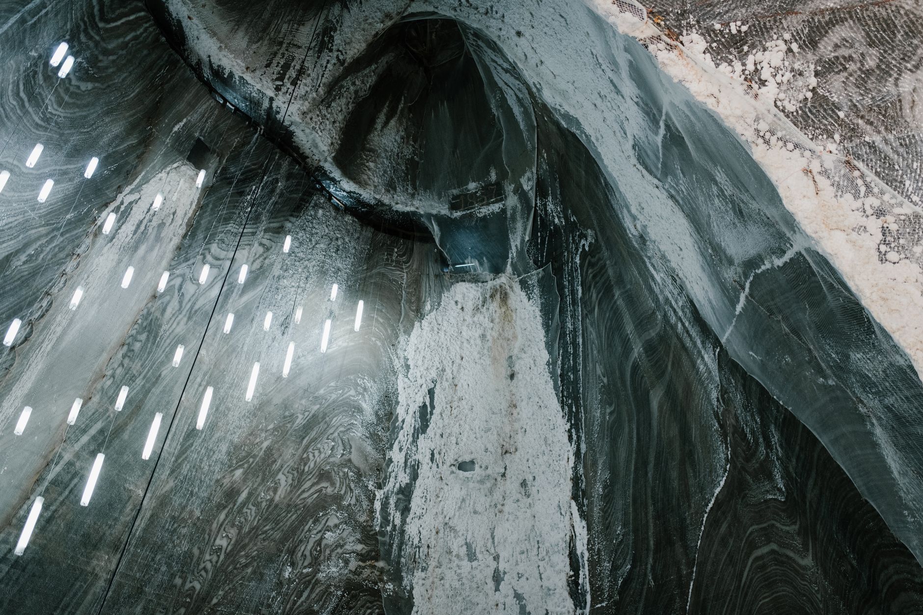 Pompage inondation cave équipe à Montreuil